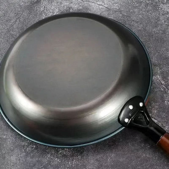 Støpejernspanne for Allsidig Matlaging 4
