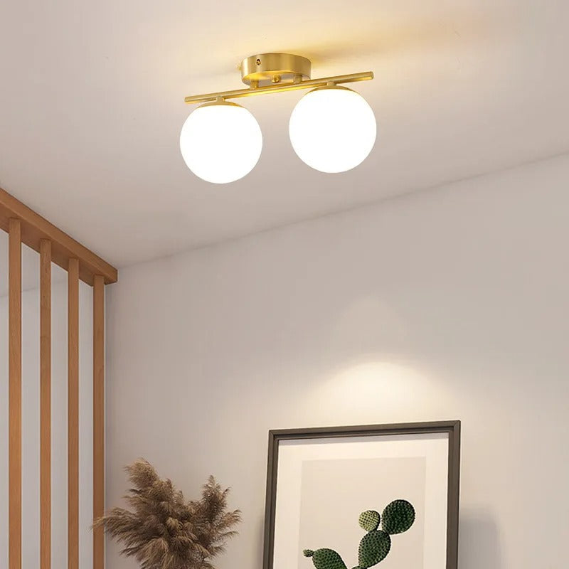 Taklampe i glasskule for stue og soverom 4