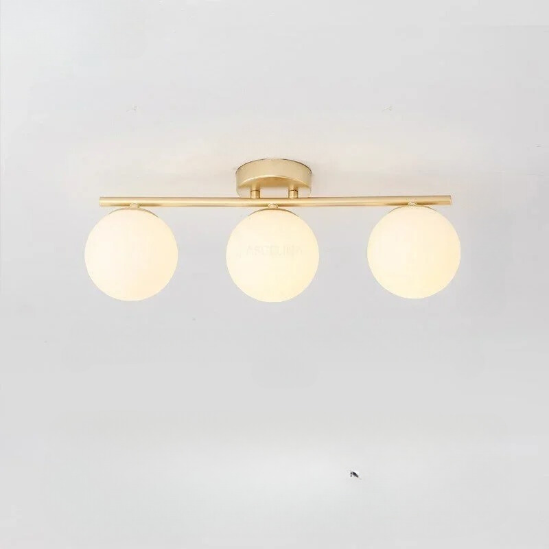 Taklampe i glasskule for stue og soverom 9