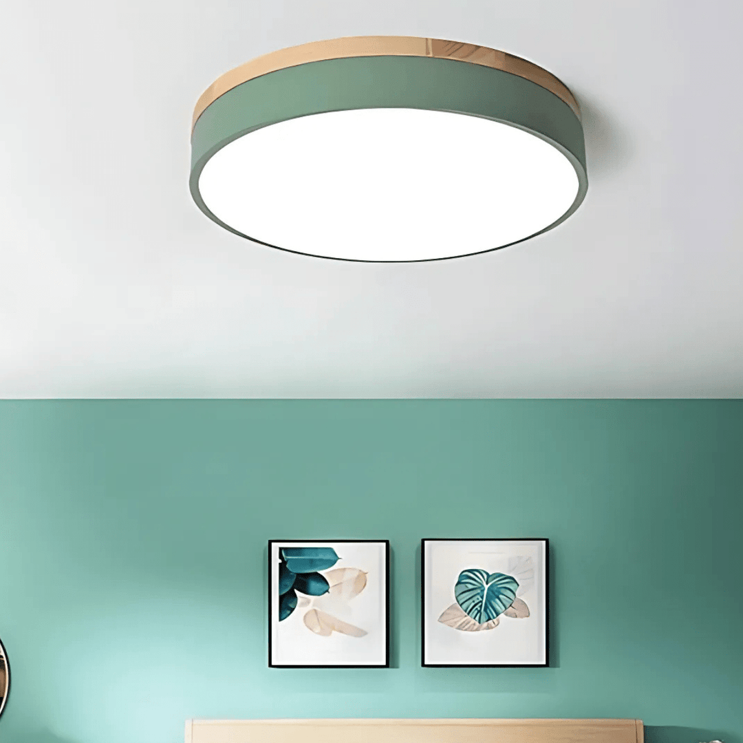 Taklampe med Naturlig Tre og Grønn Detalj 4