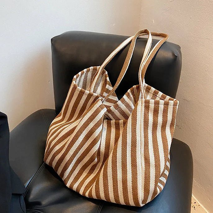 Tøyveske med Stripete Design og Lange Skulderstropper 4