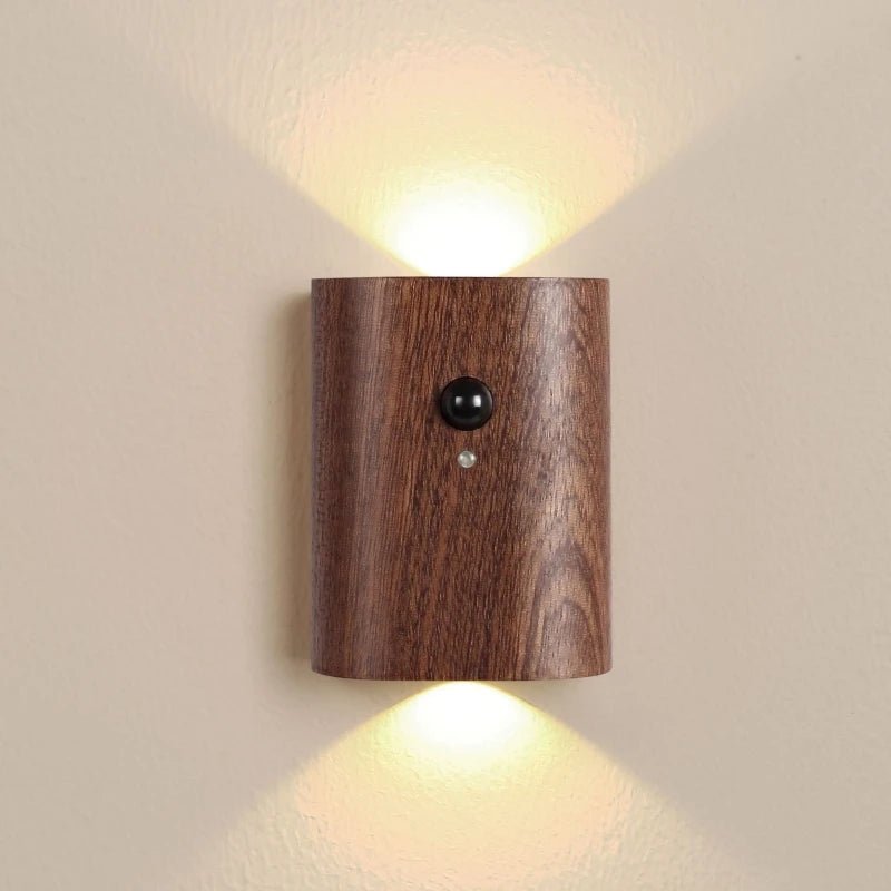 Trelampe med Bevegelsessensor og Oppladbart Batteri 8