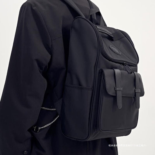Unisex Ryggsekk med Allsidig Oppbevaring og Stilrent Design 3