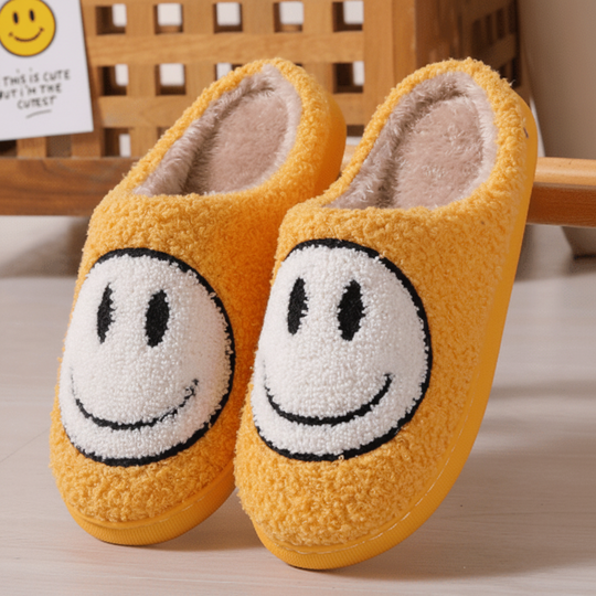 Vintertøfler med Smiley Design for Damer 9
