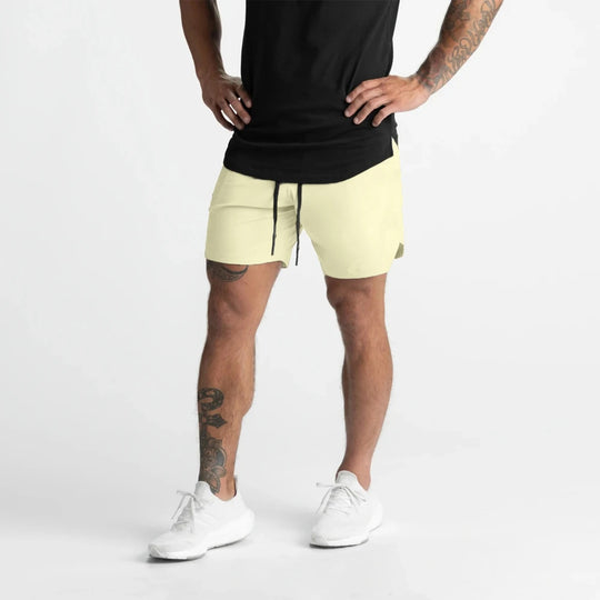Herre shorts i hurtigtørkende sportstoff