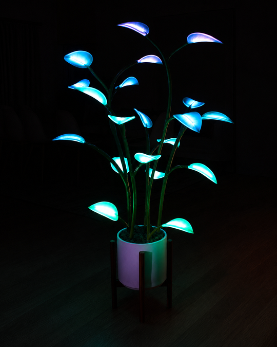 LED Lampe i Planteform med Fargeveksling