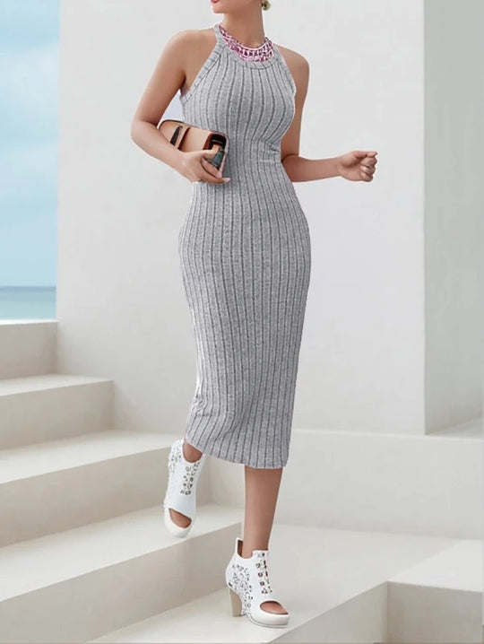Halterneck-kjole i bodycon-stil til kvinner
