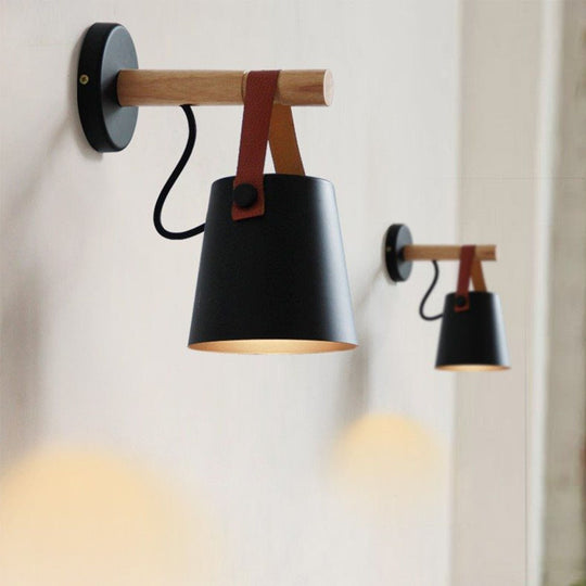 Nordic Wooden Vegglampe